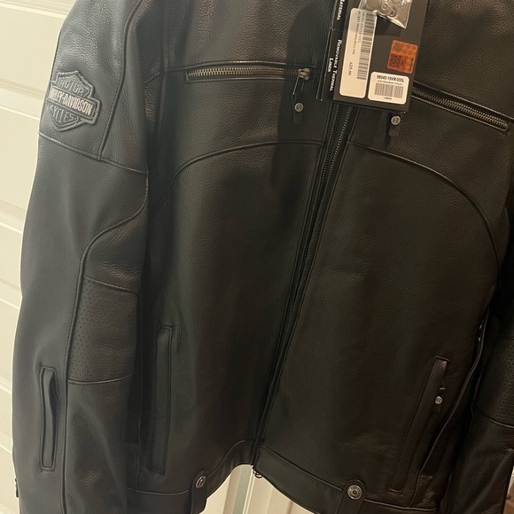 Men’s BNWT Harley-Davidson Black Leather motorcycle Jacket with hoodie - Picture 5 of 6